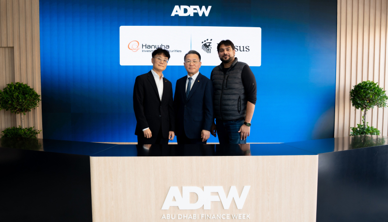 지난해 12월 아부다비 금융주간에서 크레수스와 한화가 차세대 디지털 자산 인프라 구축을 위한 전략적 파트너십을 체결했다. 양사는 기업용 지갑, 토큰화 플랫폼, 금융 등급 블록체인 시스템 개발에 협력한다.